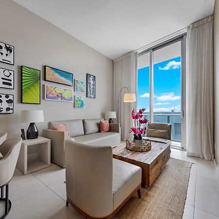 Wake Up To The Sound Of Waves In A Stylish Condo In A Luxury Resort ฮอลลีวูด ภายนอก รูปภาพ