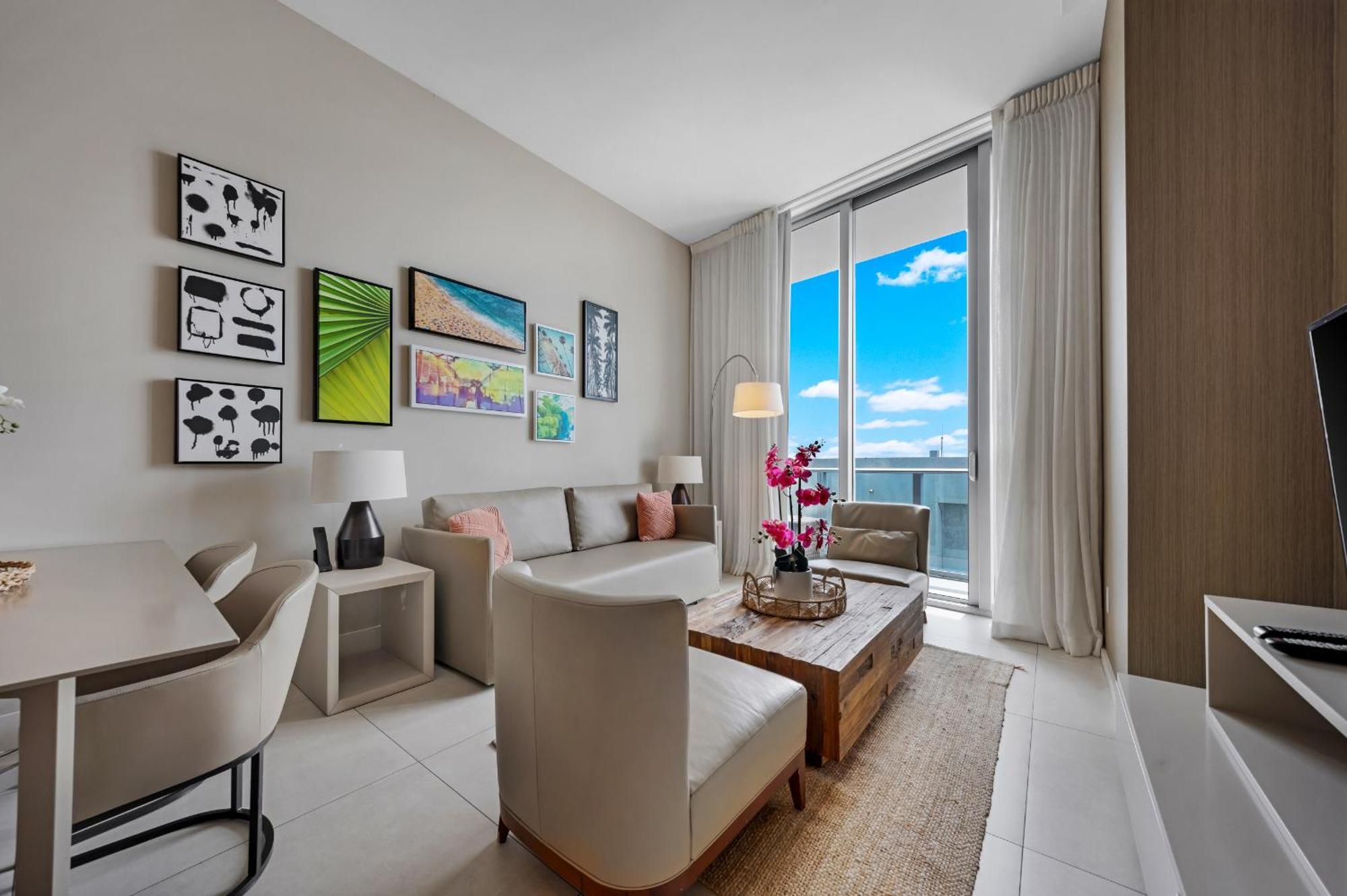Wake Up To The Sound Of Waves In A Stylish Condo In A Luxury Resort ฮอลลีวูด ภายนอก รูปภาพ