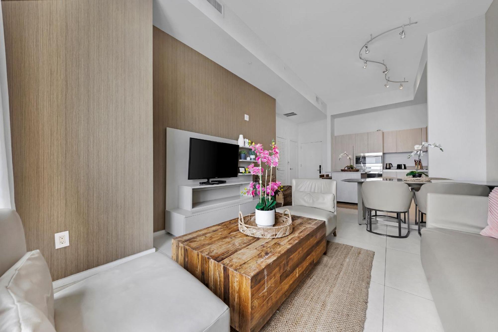 Wake Up To The Sound Of Waves In A Stylish Condo In A Luxury Resort ฮอลลีวูด ภายนอก รูปภาพ