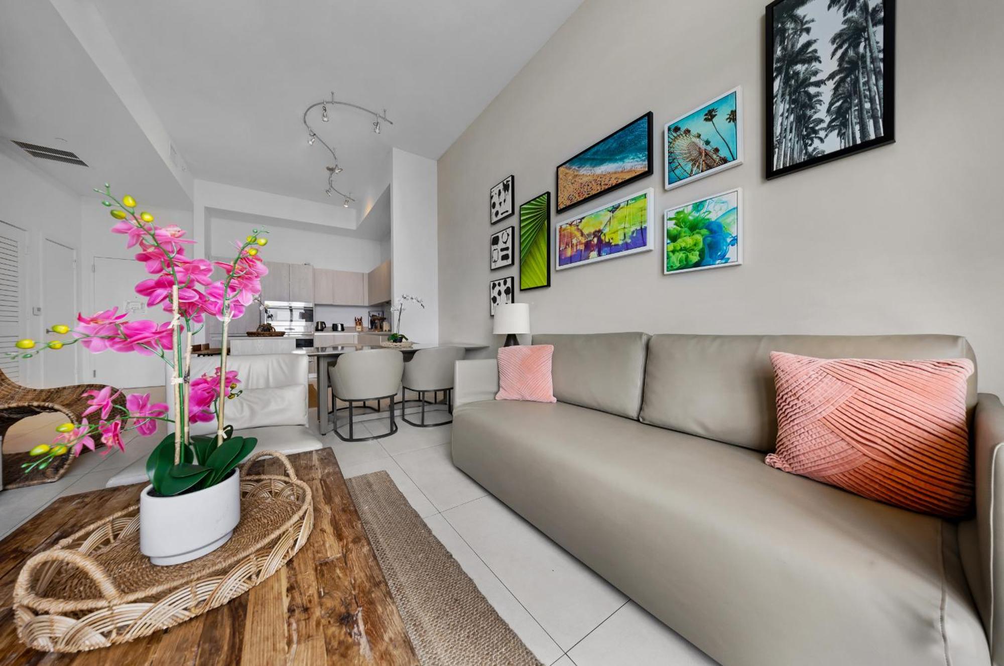 Wake Up To The Sound Of Waves In A Stylish Condo In A Luxury Resort ฮอลลีวูด ภายนอก รูปภาพ