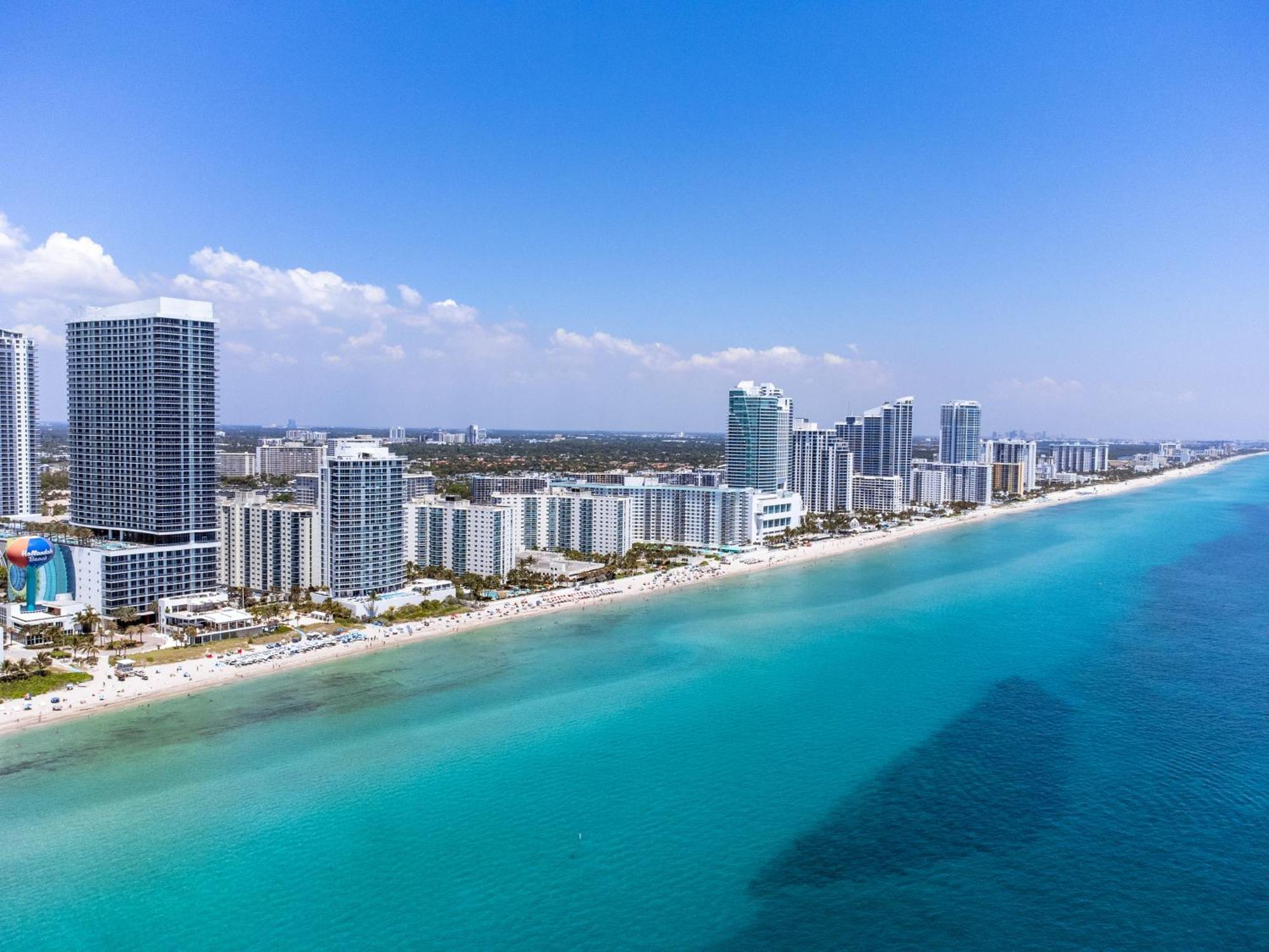 Wake Up To The Sound Of Waves In A Stylish Condo In A Luxury Resort ฮอลลีวูด ภายนอก รูปภาพ