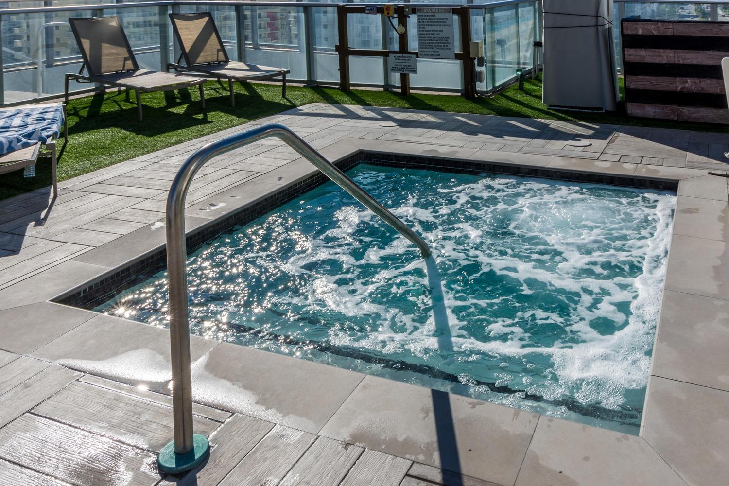 Wake Up To The Sound Of Waves In A Stylish Condo In A Luxury Resort ฮอลลีวูด ภายนอก รูปภาพ