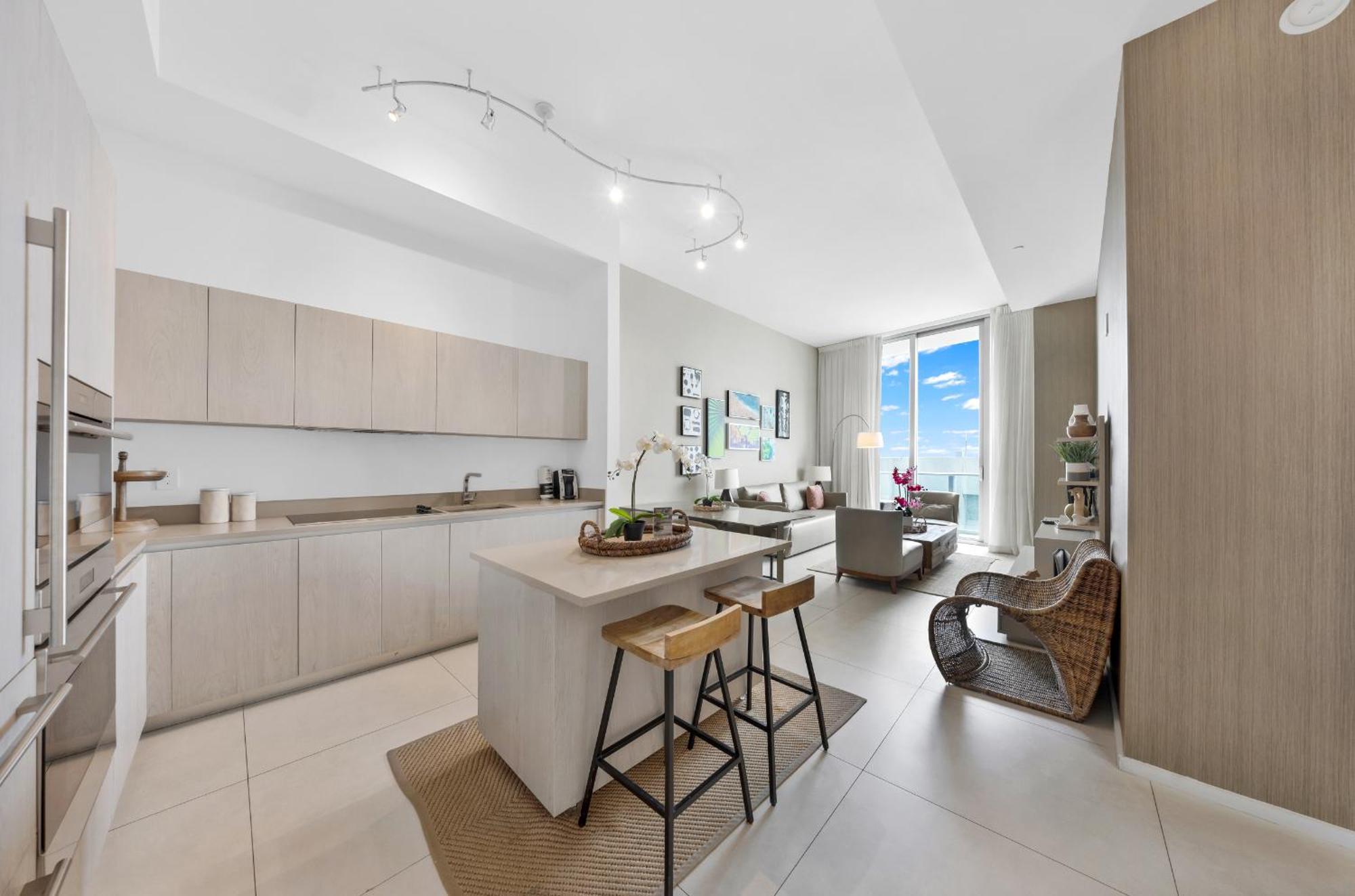 Wake Up To The Sound Of Waves In A Stylish Condo In A Luxury Resort ฮอลลีวูด ภายนอก รูปภาพ