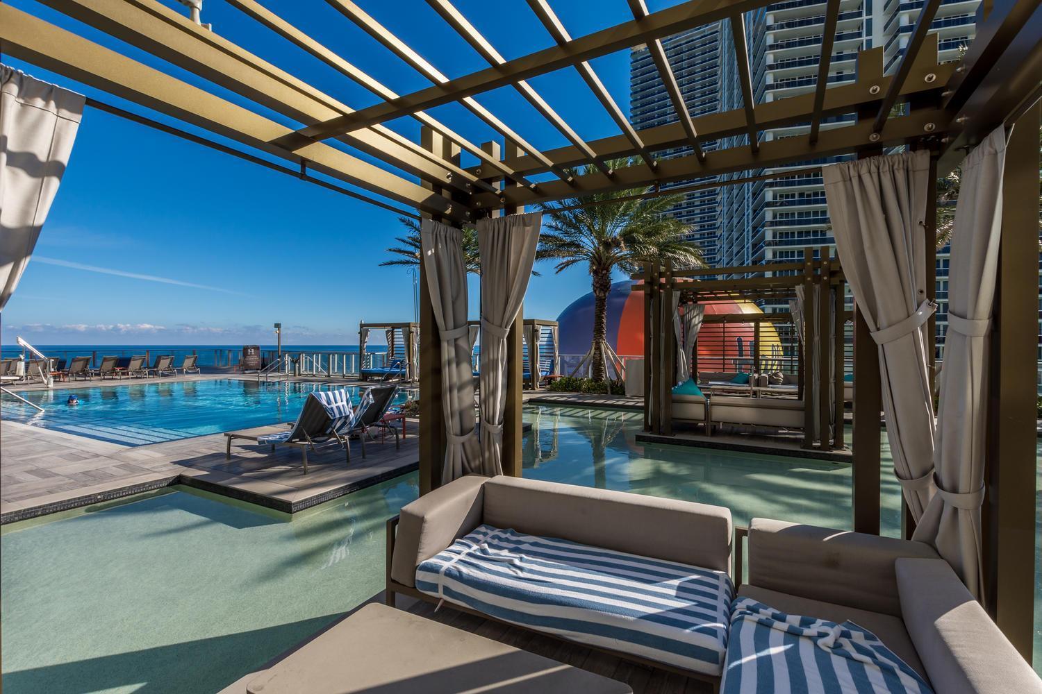Wake Up To The Sound Of Waves In A Stylish Condo In A Luxury Resort ฮอลลีวูด ภายนอก รูปภาพ
