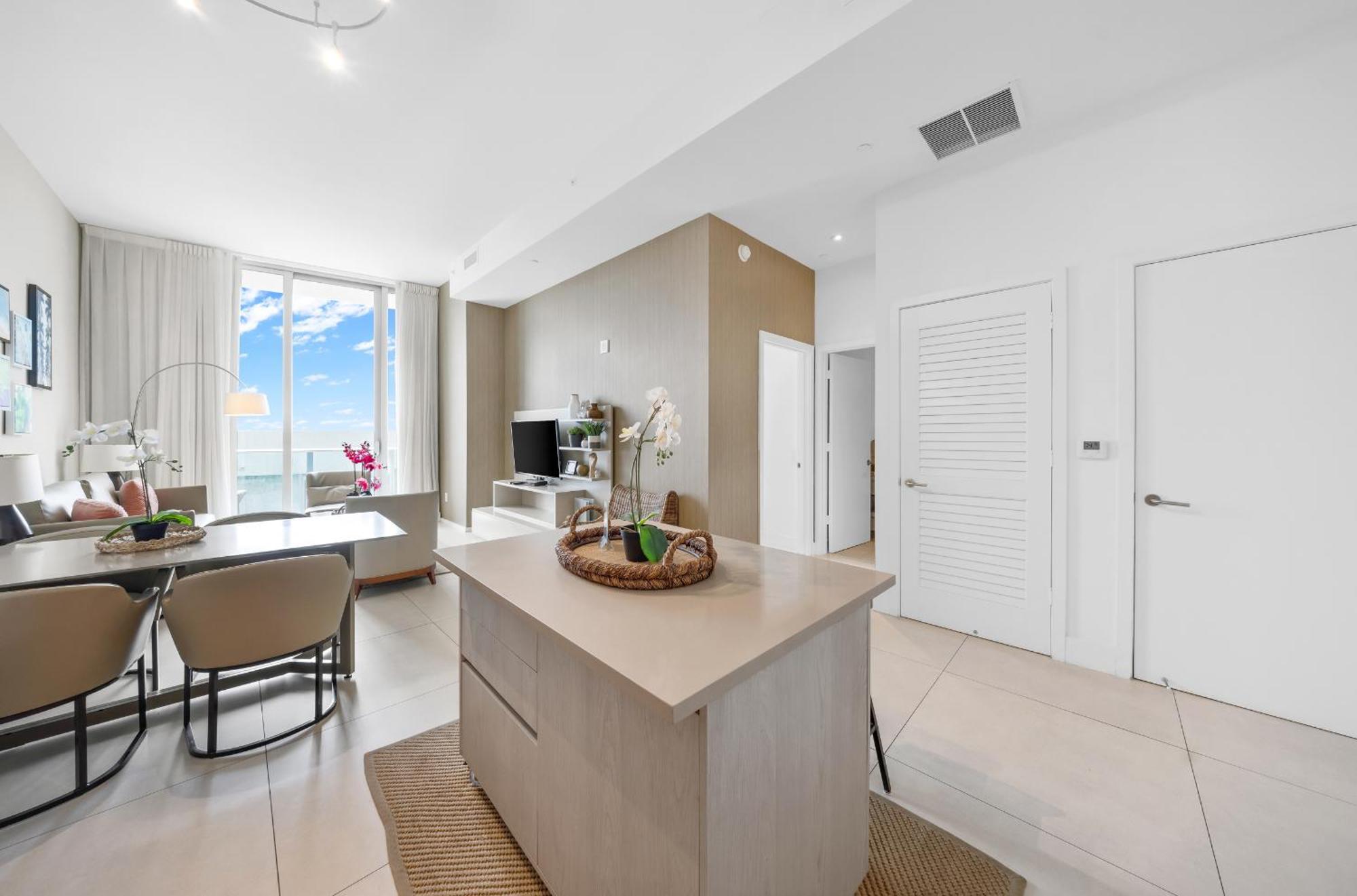 Wake Up To The Sound Of Waves In A Stylish Condo In A Luxury Resort ฮอลลีวูด ภายนอก รูปภาพ