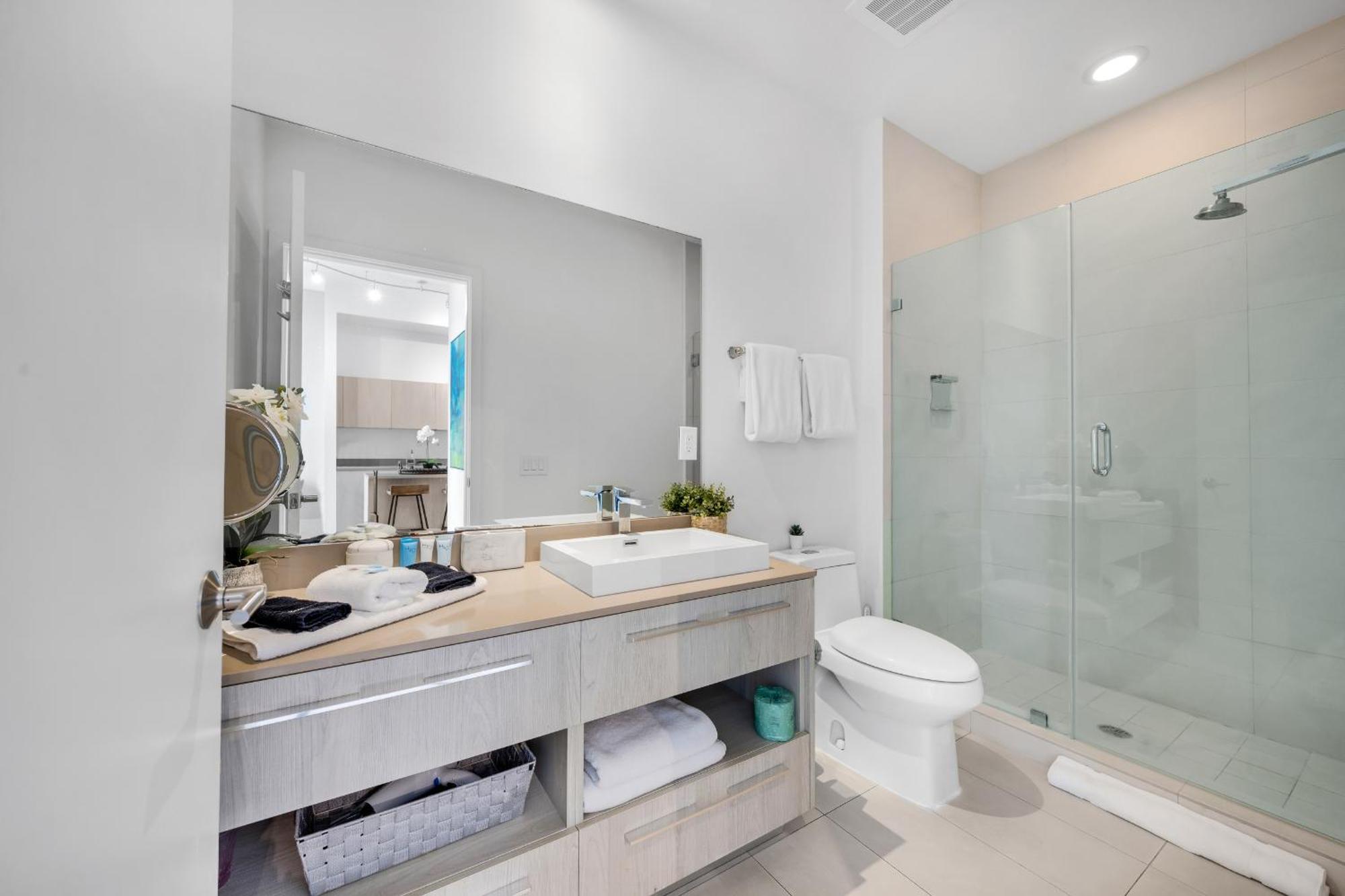 Wake Up To The Sound Of Waves In A Stylish Condo In A Luxury Resort ฮอลลีวูด ภายนอก รูปภาพ